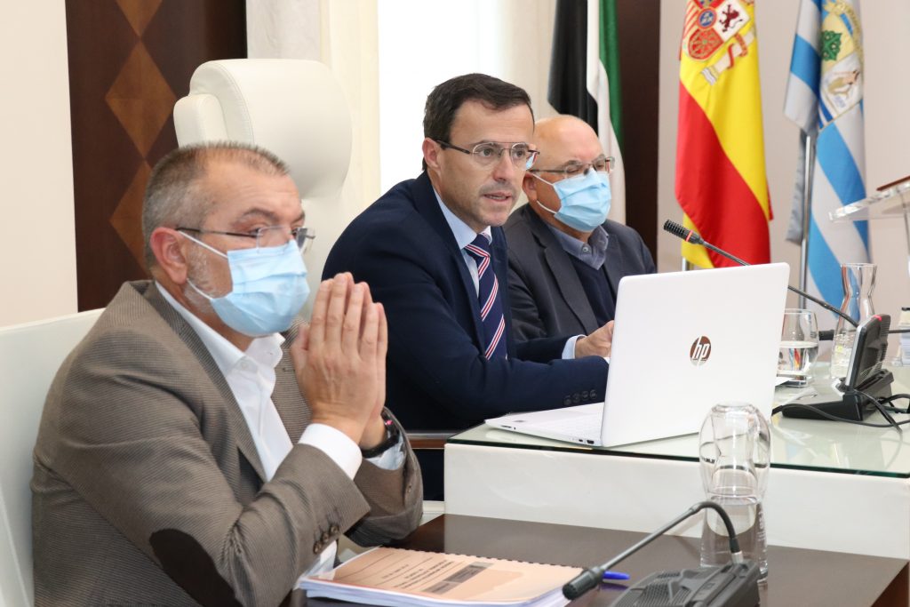 Unanimidad en todos los puntos debatidos en el pleno ordinario de abril ...